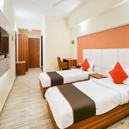 Hotel Golden - I Rāipur Eksteriør billede