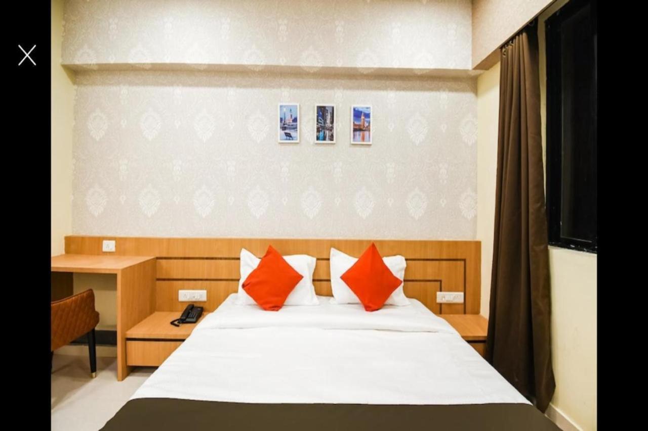 Hotel Golden - I Rāipur Eksteriør billede